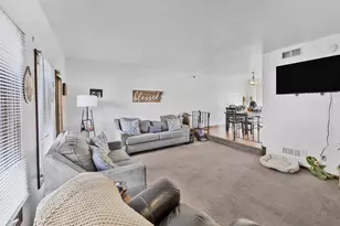 9627 Johnson Pl, Crown Point, IN 46307 - Photo 2