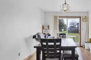 9627 Johnson Pl, Crown Point, IN 46307 - Photo 4