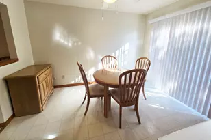11538 Homestead Village Ct, Saint John, IN 46373 - Photo 8