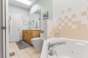 7225 Locust Ave, Gary, IN 46403 - Photo 34