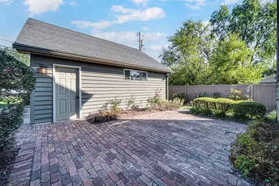 1447 N Woodlawn Avenue, Griffith, IN 46319 - Photo 6