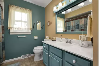 412 W 250 S, La Porte, IN 46350 - Photo 34