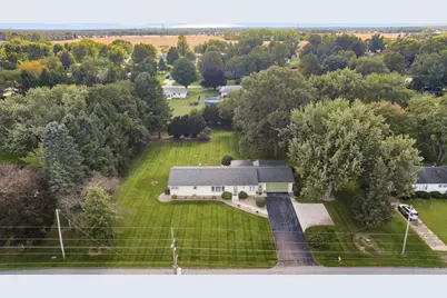 412 W 250 S, La Porte, IN 46350 - Photo 6