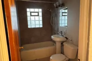 571 Dallas St, Gary, IN 46406 - Photo 14