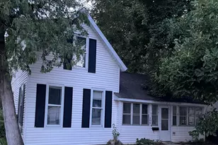 304 N Front St, Rensselaer, IN 47978 - Photo 1