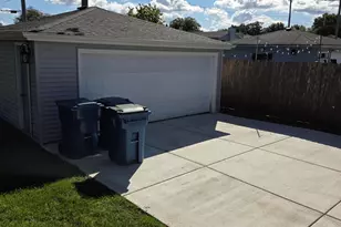 9851 Delaware Pl, Highland, IN 46322 - Photo 6