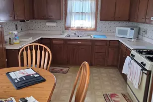 9851 Delaware Pl, Highland, IN 46322 - Photo 8