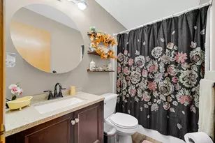 7355 Kestrel St, Hobart, IN 46342 - Photo 12