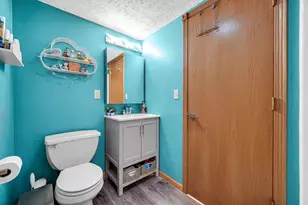 7355 Kestrel St, Hobart, IN 46342 - Photo 16