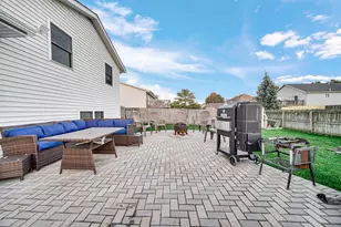 7355 Kestrel St, Hobart, IN 46342 - Photo 20