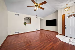 8514 Kleinman Rd, Highland, IN 46322 - Photo 4