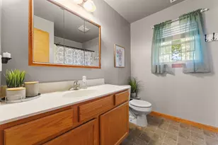 1671 Ruby Ct, Hobart, IN 46342 - Photo 16