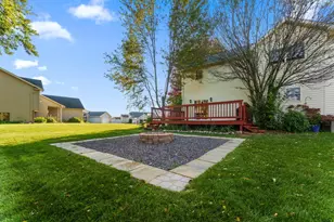 1671 Ruby Ct, Hobart, IN 46342 - Photo 34