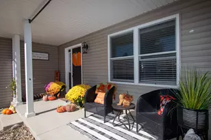 261 Honey Locust Ct, Valparaiso, IN 46385 - Photo 6