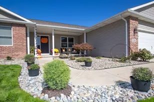 261 Honey Locust Ct, Valparaiso, IN 46385 - Photo 2