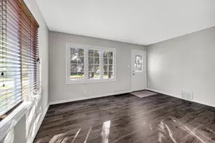 120 N Delaware St, Hobart, IN 46342 - Photo 6
