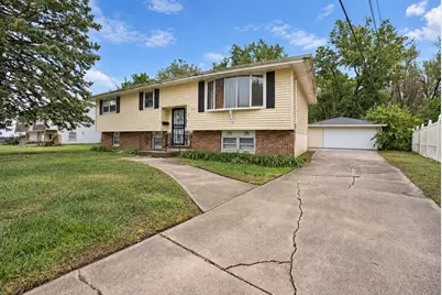 311 W 40th Lane, Griffith, IN 46319 - Photo 14