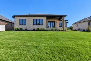 101 Primrose Dr, Dyer, IN 46311 - Photo 6