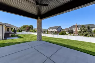 101 Primrose Dr, Dyer, IN 46311 - Photo 4