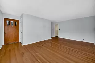 512 Johnson Rd, Michigan City, IN 46360 - Photo 6