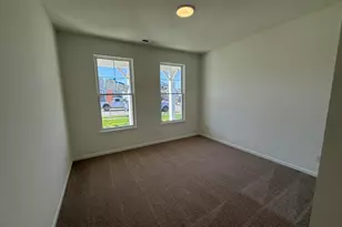 3202 Viridian Wy, Valparaiso, IN 46385 - Photo 4