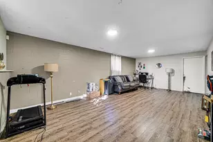 1517 Rhode Island St, Gary, IN 46407 - Photo 12