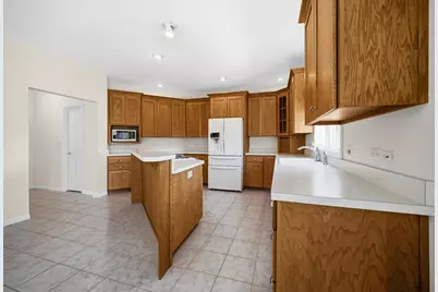 966 N 50 W, Chesterton, IN 46304 - Photo 16