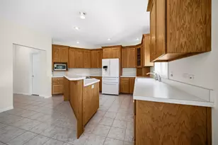 966 N 50 W, Chesterton, IN 46304 - Photo 16