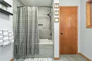 1737 E 1700 North Rd, Watseka, IL 60970 - Photo 38