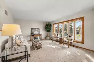 9120 Prairie Ave, Highland, IN 46322 - Photo 4