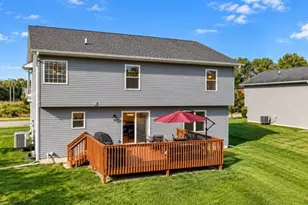 274 Apple Grove Ln, Valparaiso, IN 46385 - Photo 4