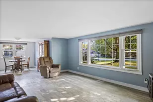 1042 S Marquette St, La Porte, IN 46350 - Photo 10