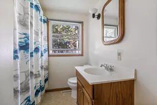 1042 S Marquette St, La Porte, IN 46350 - Photo 18
