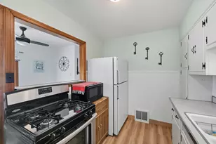 3113 E Pkwy N, Hammond, IN 46323 - Photo 6