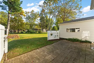 402 W Daumer Road, Kouts, IN 46347 - Photo 20