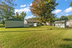 402 W Daumer Rd, Kouts, IN 46347 - Photo 18