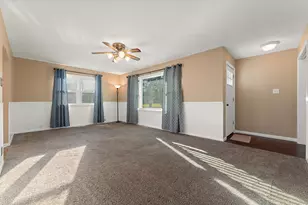 402 W Daumer Rd, Kouts, IN 46347 - Photo 4