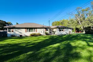 201 W Stevenson St, Morocco, IN 47963 - Photo 2