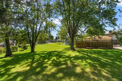 423 Stratford Lane, Schererville, IN 46375 - Photo 22