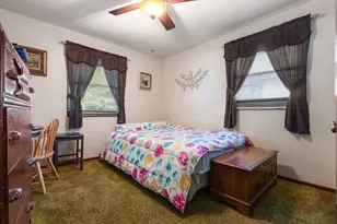 423 Stratford Ln, Schererville, IN 46375 - Photo 14