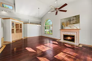 1447 Carriage Oaks Ct, Dyer, IN 46311 - Photo 6