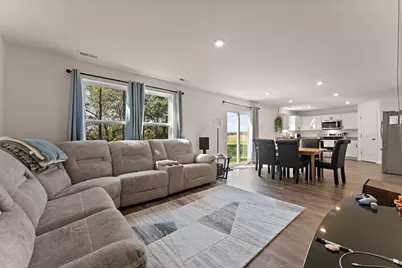 511 Upland Road, Kingsford Heights, IN 46346 - Photo 4