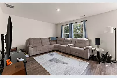 511 Upland Road, Kingsford Heights, IN 46346 - Photo 2