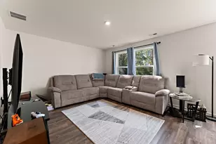 511 Upland Rd, Kingsford Heights, IN 46346 - Photo 2