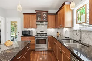1909 Garland Cir, Valparaiso, IN 46383 - Photo 14