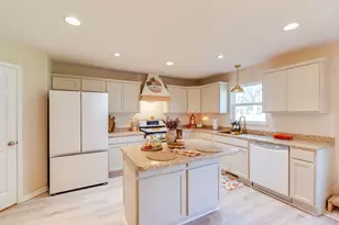 223 Fairchild Dr, Westchester Township, IN 46304 - Photo 4