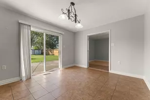 724 Capitol Rd, Valparaiso, IN 46385 - Photo 8