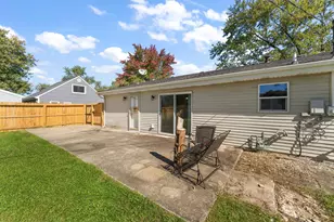 724 Capitol Rd, Valparaiso, IN 46385 - Photo 24