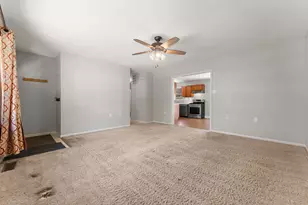 724 Capitol Rd, Valparaiso, IN 46385 - Photo 6