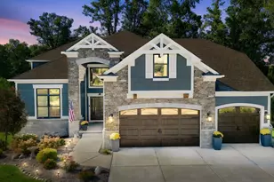 971 Theresa Dr, Crown Point, IN 46307 - Photo 2
